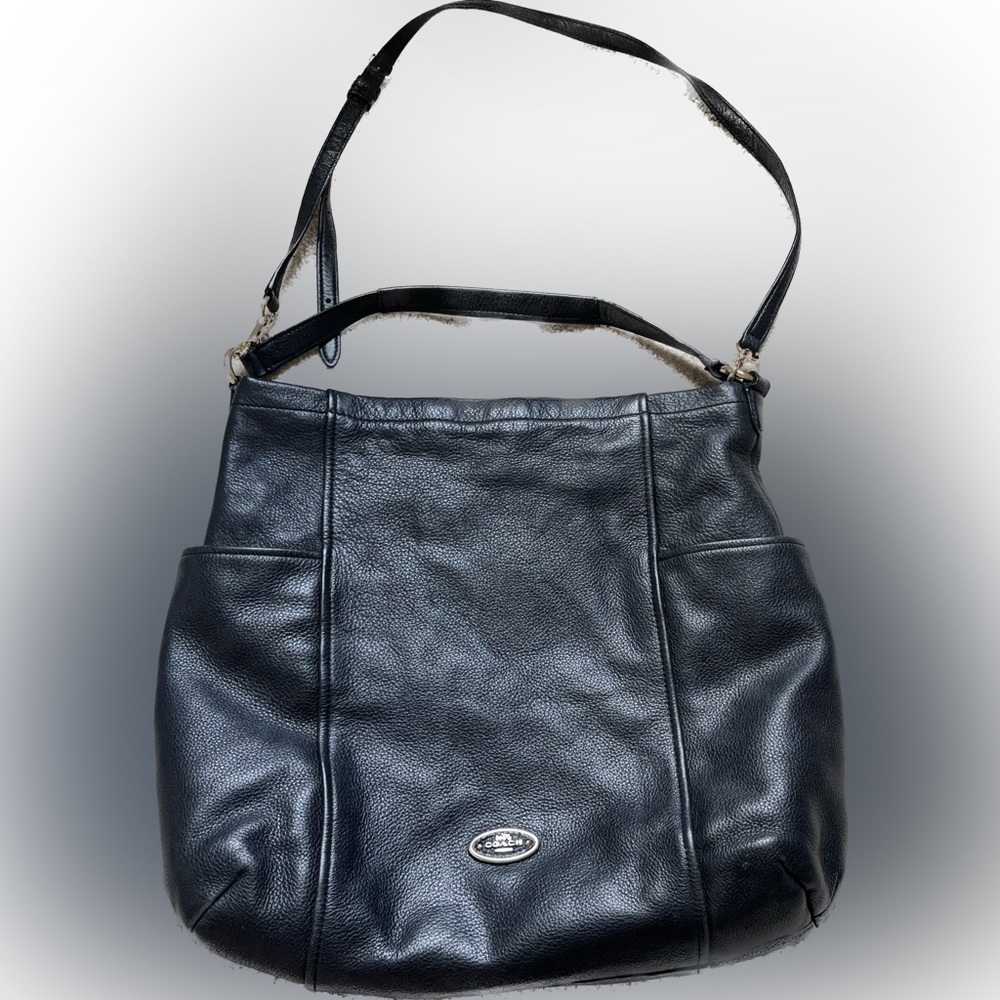 Coach 2000’s black leather shoulder bag